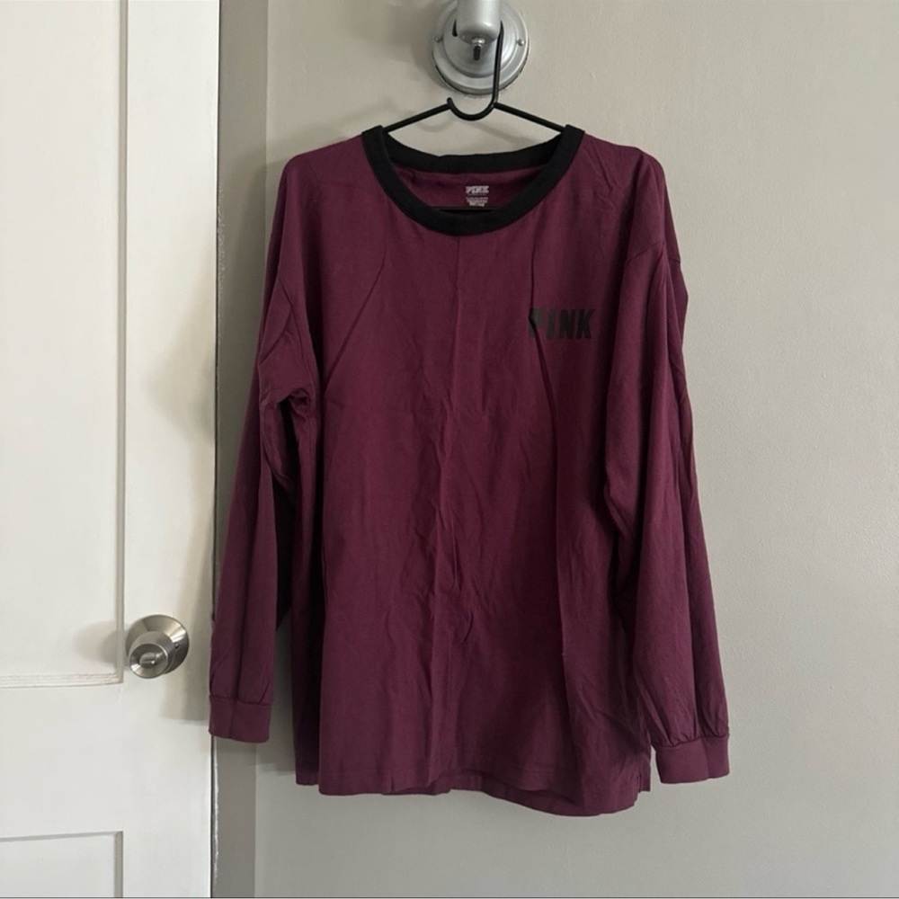 PINK VS CAMPUS LONG SLEEVE TEE